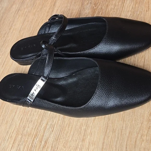 NWOB BY FAR Black Gloss Etta Slippers SZ 39 - Picture 2 of 8